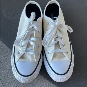Converse RARE sneakers EUC CoolChic 6